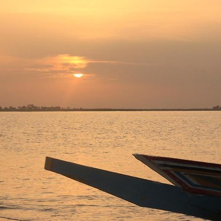 A La Ficelle Du Lac Rose Niaga ภายนอก รูปภาพ