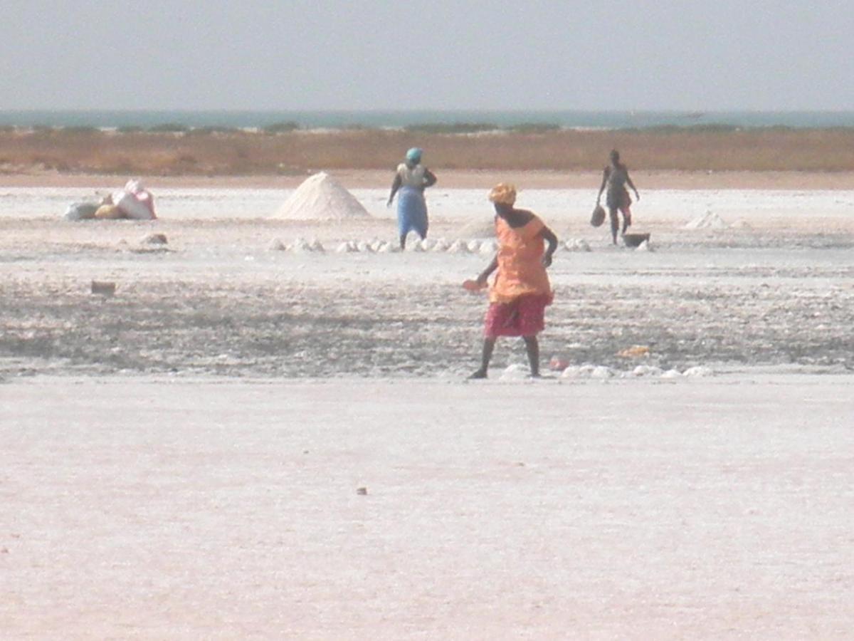 A La Ficelle Du Lac Rose Niaga ภายนอก รูปภาพ